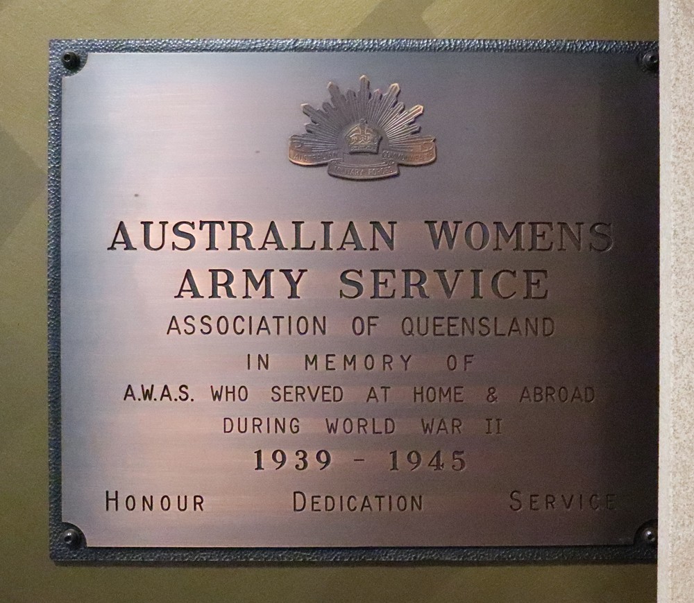 Plaque