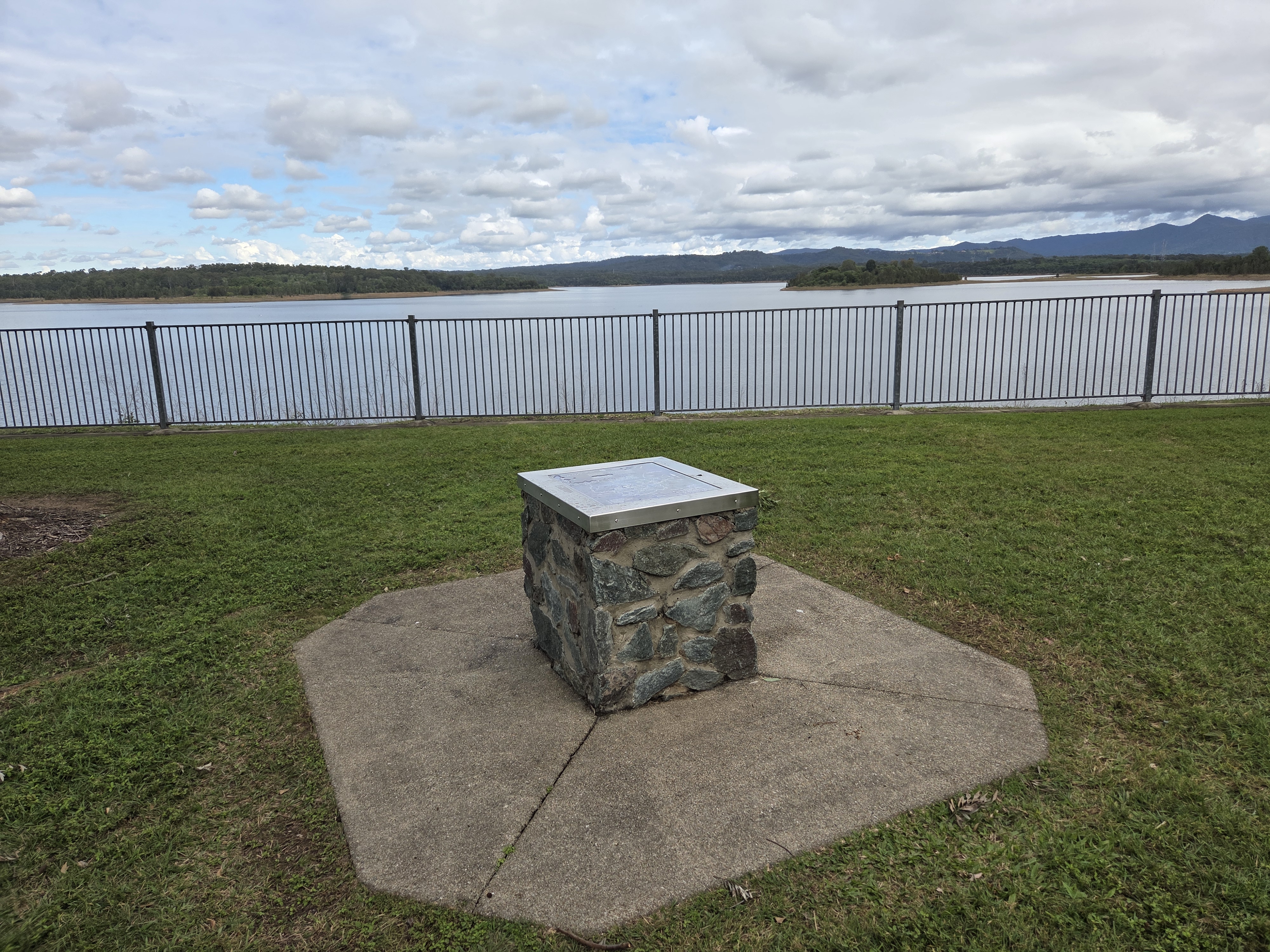 Reinstated 1st Cav Div Memorial - looking towards Lake Samsonvale