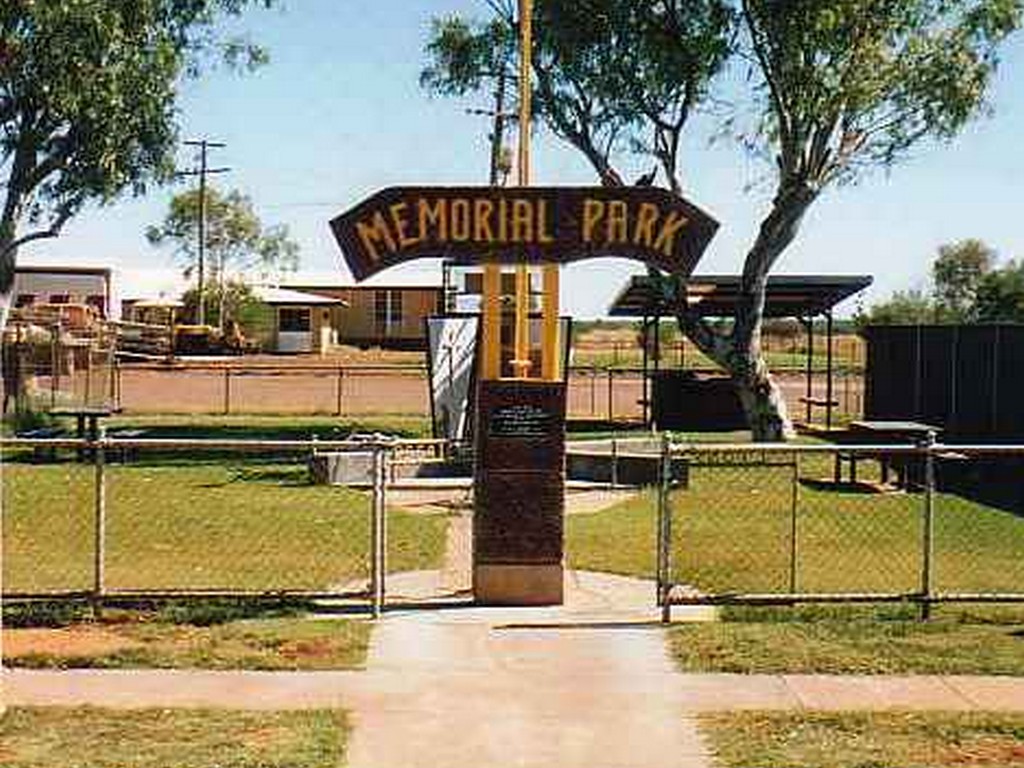 Quilpie Memorial Park Gates