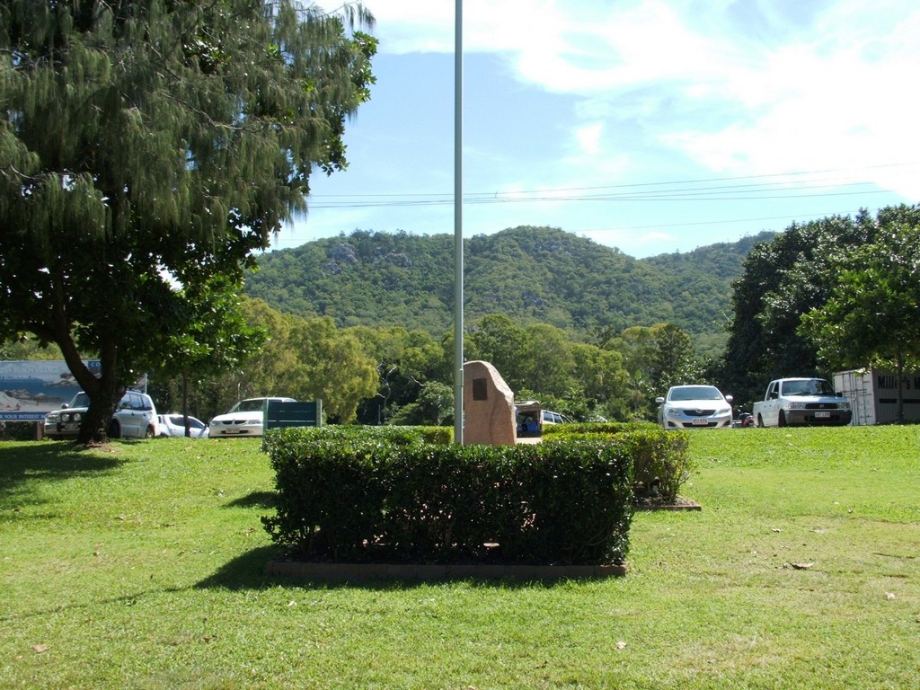 Alma Bay Memorial, Magnetic Island