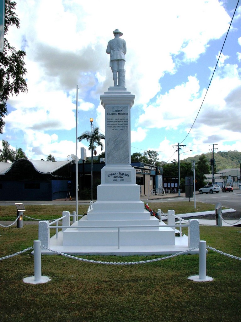 Sarina War Memorial (Digger) - rear view