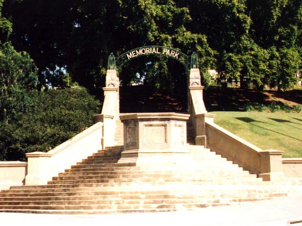 South Brisbane 2/31st Battalion War Memorial - Memorial Park Gates