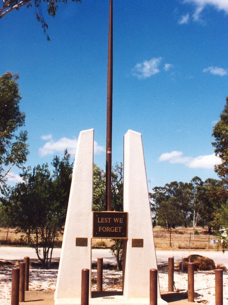 Anakie War Memorial