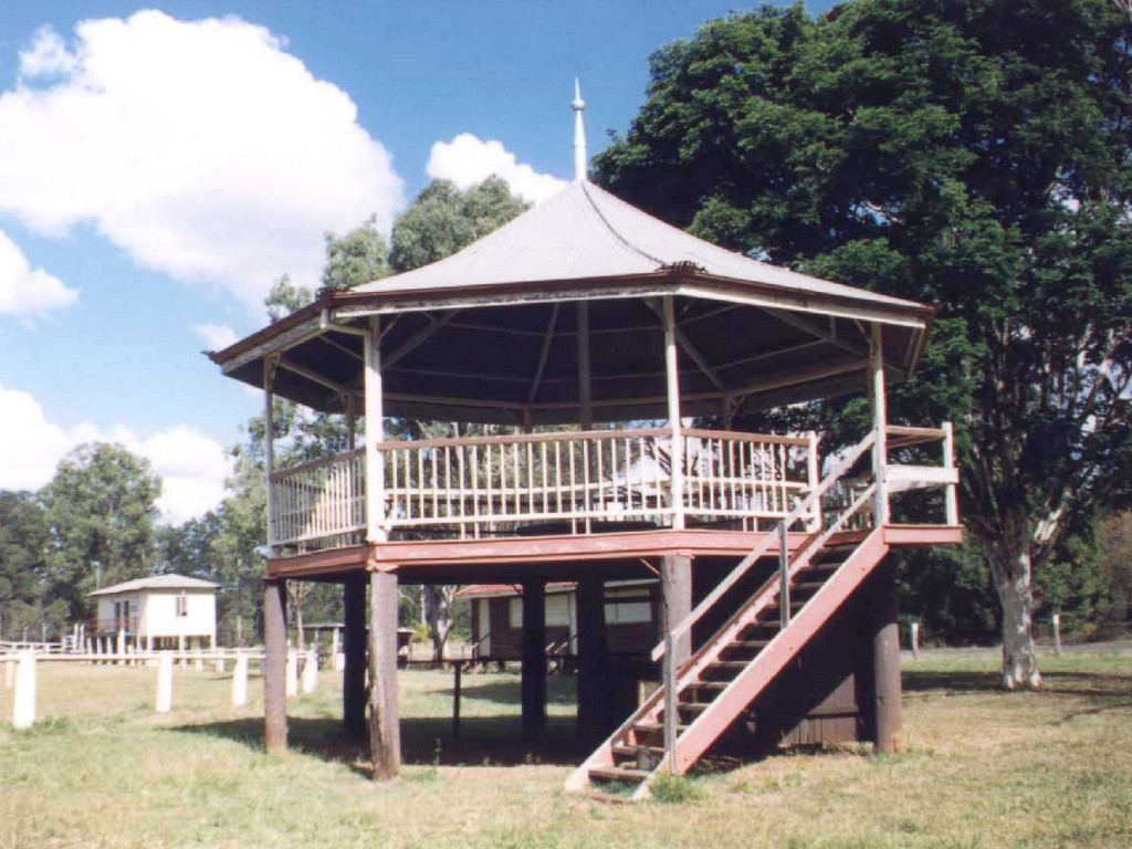 Apple Tree Creek Memorial Rotunda - 1999