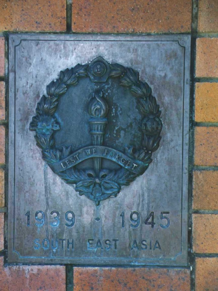 Sunnybank R. & S.L.A. War Memorial