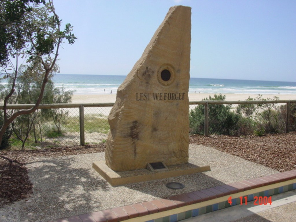 Photo of Surfers Paradise Esplanade Memorial Digger