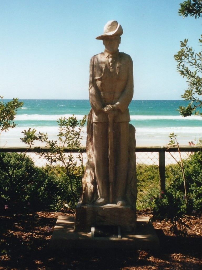Surfers Paradise Memorial Digger