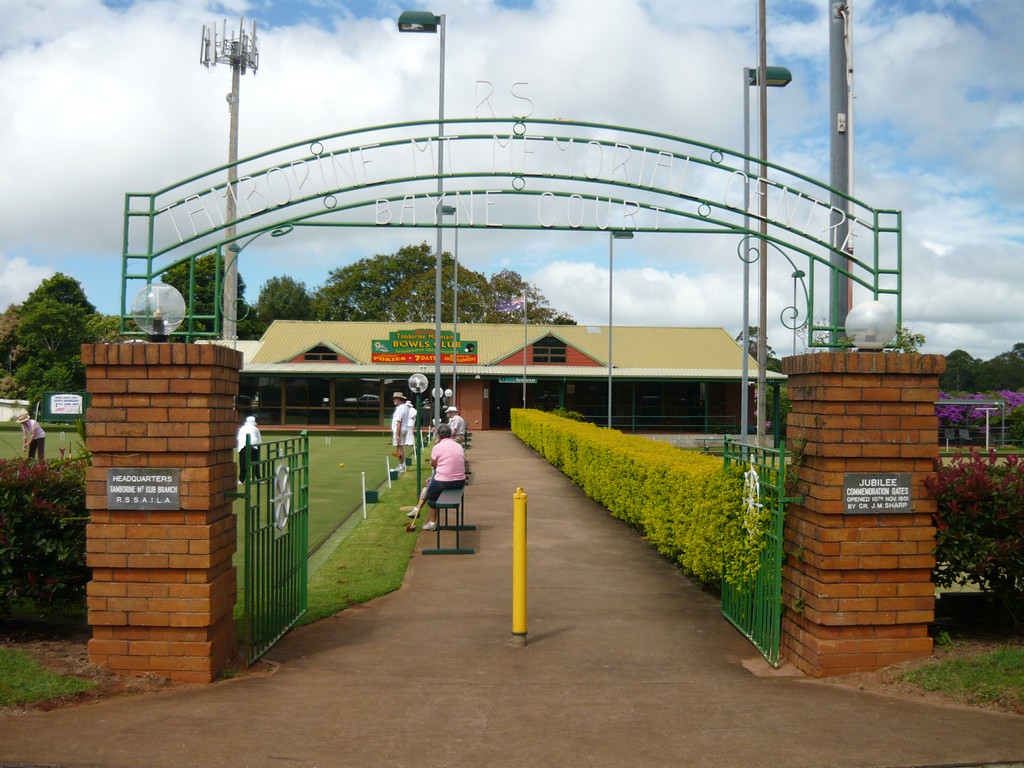Gates to Bowls Club