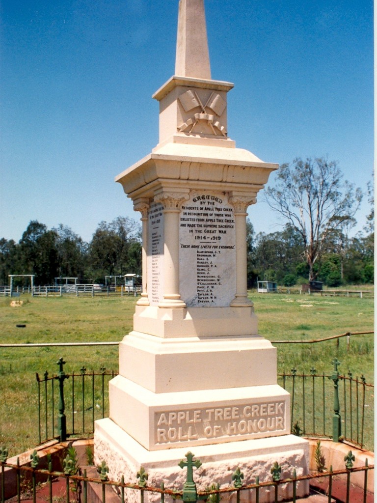 Apple Tree Creek War Memorial - pre renovation