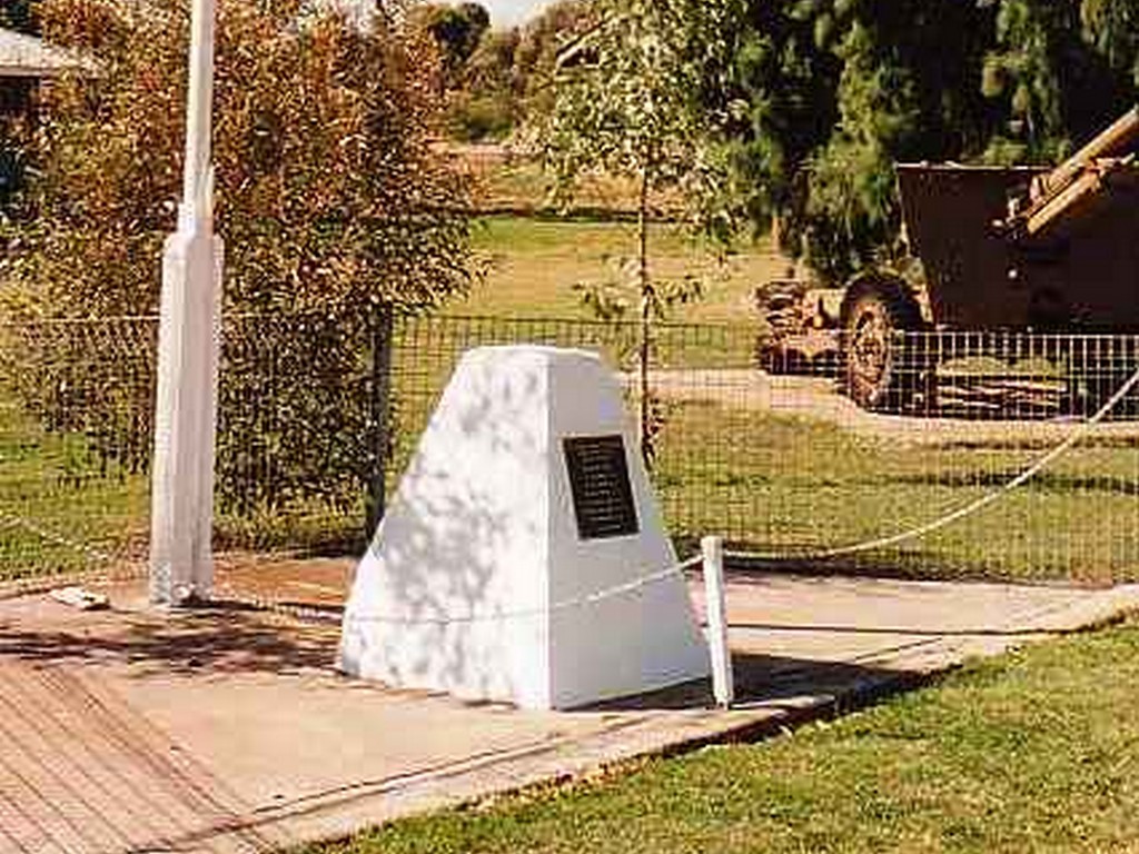 Thangool War Memorial Cairn