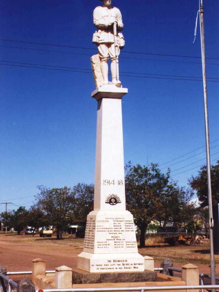 Aramac War Memorial (Digger) - 1999