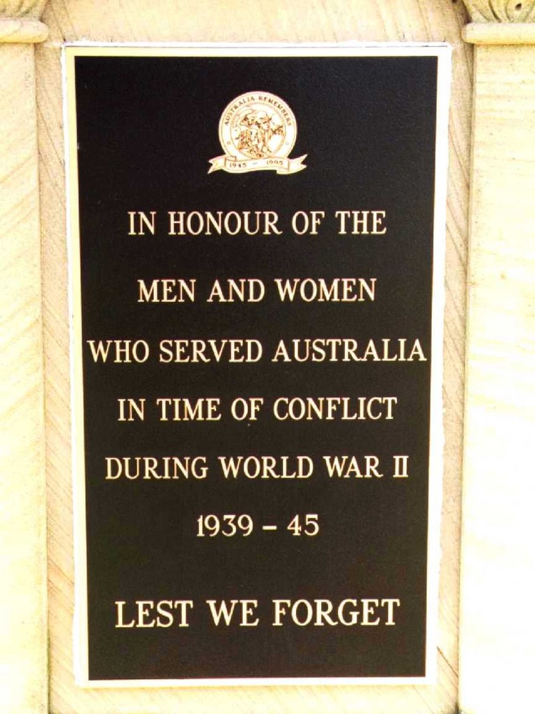 Tingalpa War Memorial (Digger) - Plaque