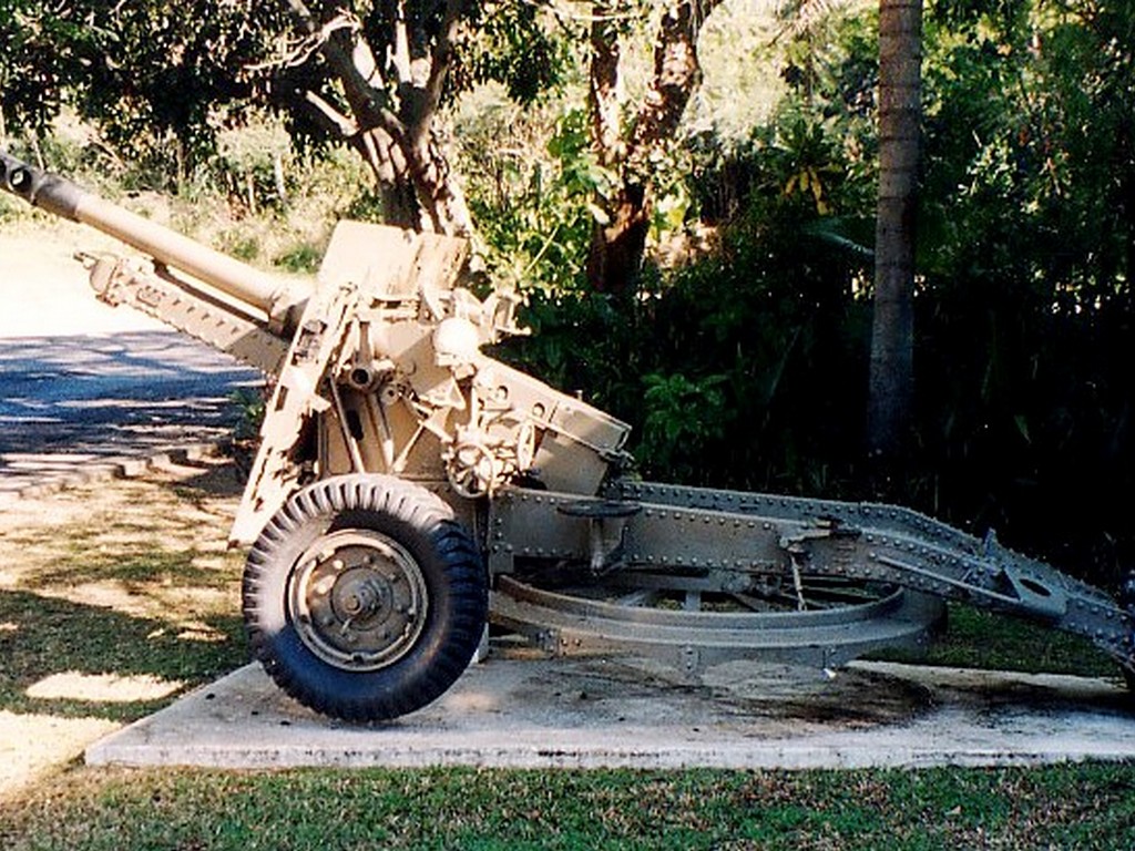Ashgrove War Memorial - Gun