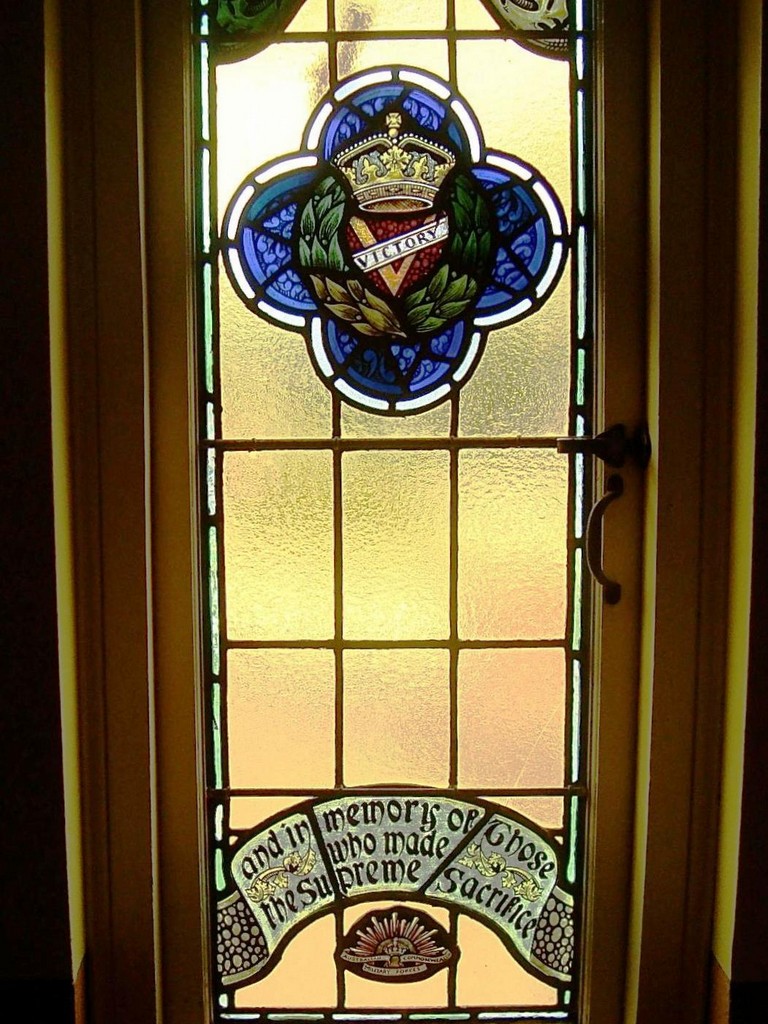 Ashgrove West Uniting Church Memorial Windows - centre panel