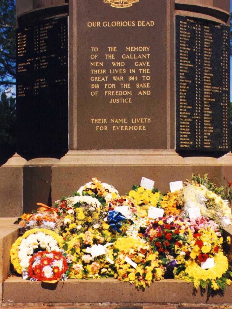 Toowoomba The Mothers' Memorial - Plaque