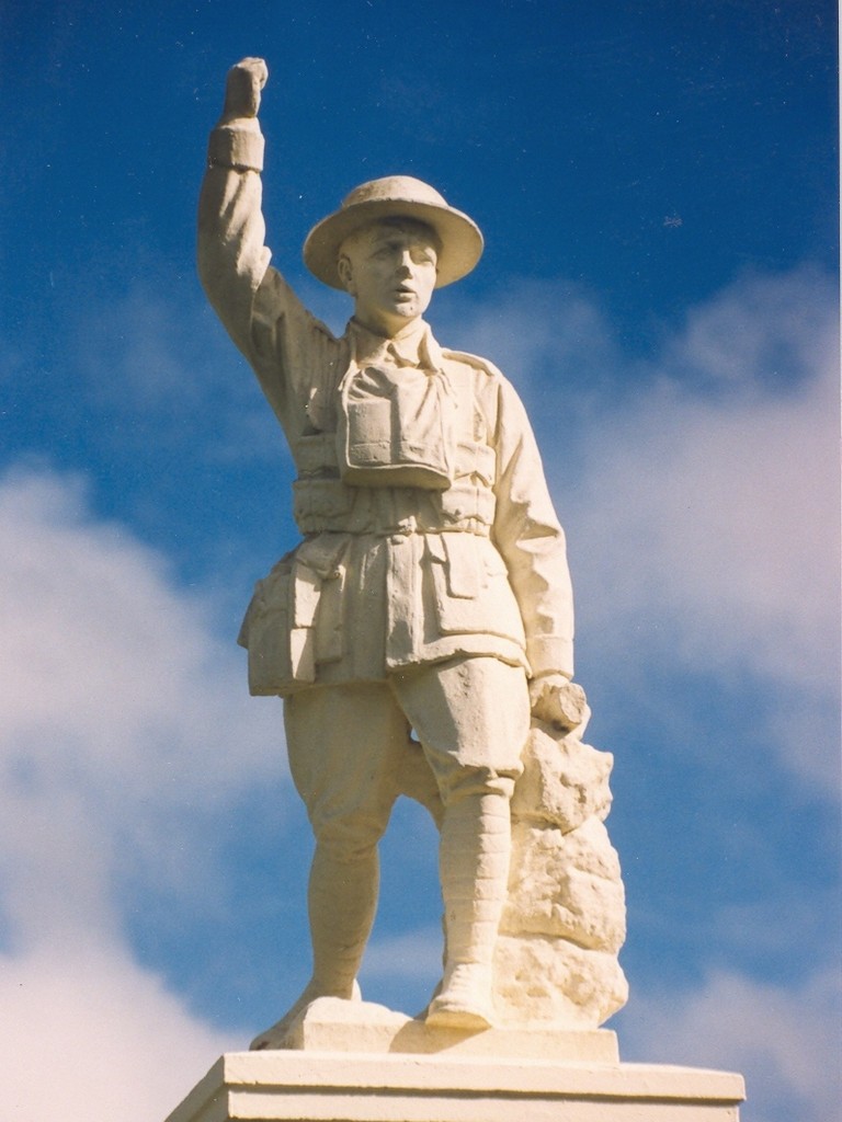 Atherton War Memorial (Digger)