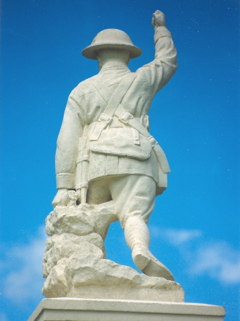 Atherton War Memorial (Digger)