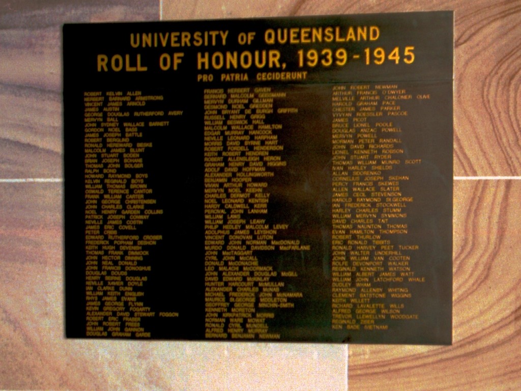 University of Queensland 1939–1945 Roll of Honour - wider angle