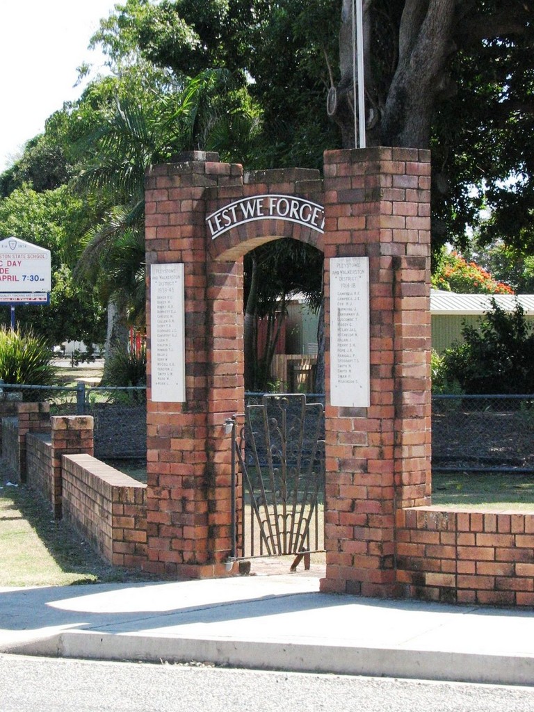 Walkerston/Pleystowe Memorial Gates