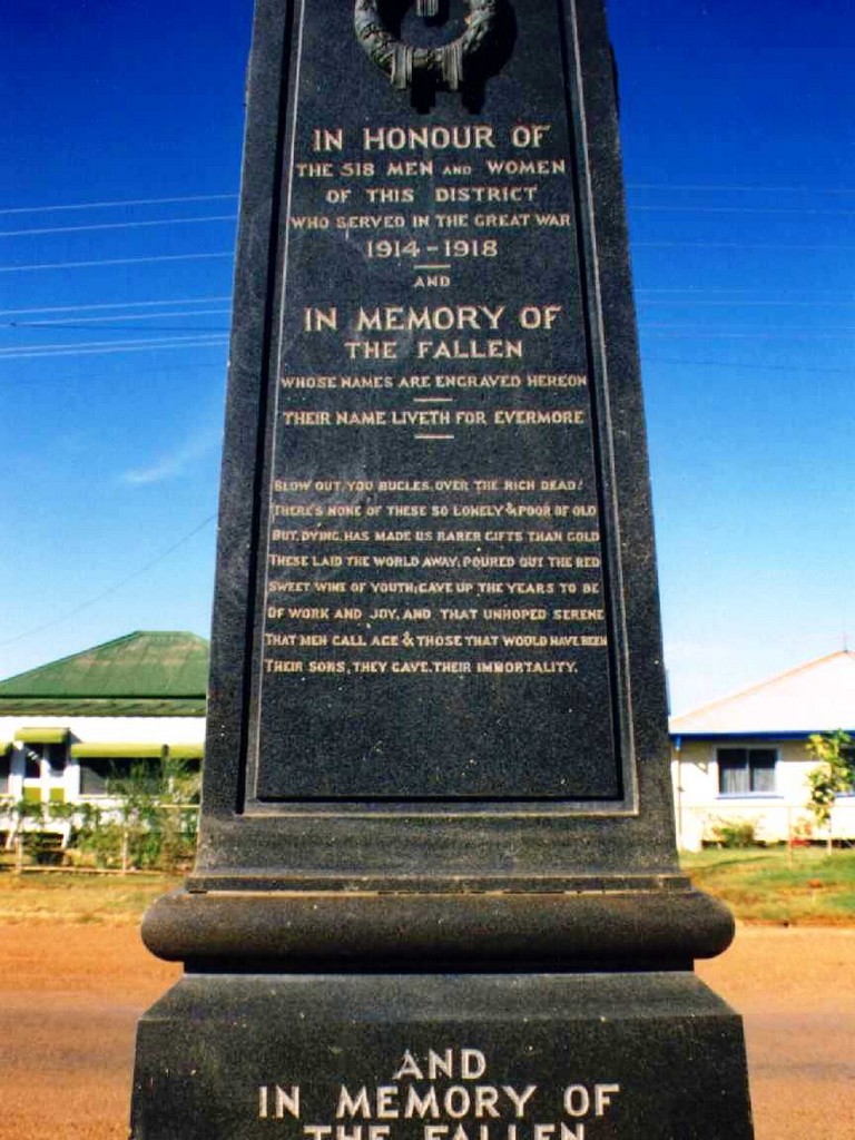 Winton War Memorial - 1999