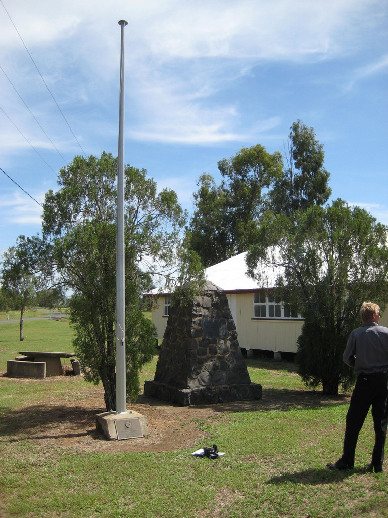 Wowan & District Flagpole