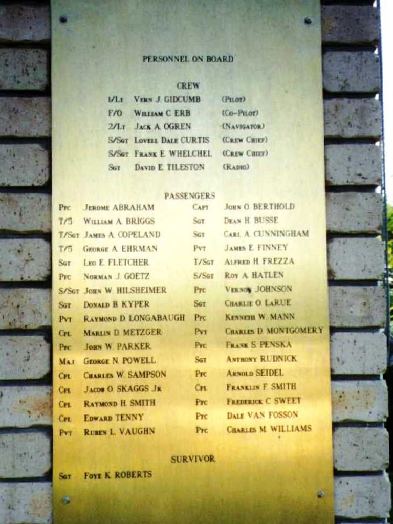 Bakers Creek Air Crash Memorial - plaque detail