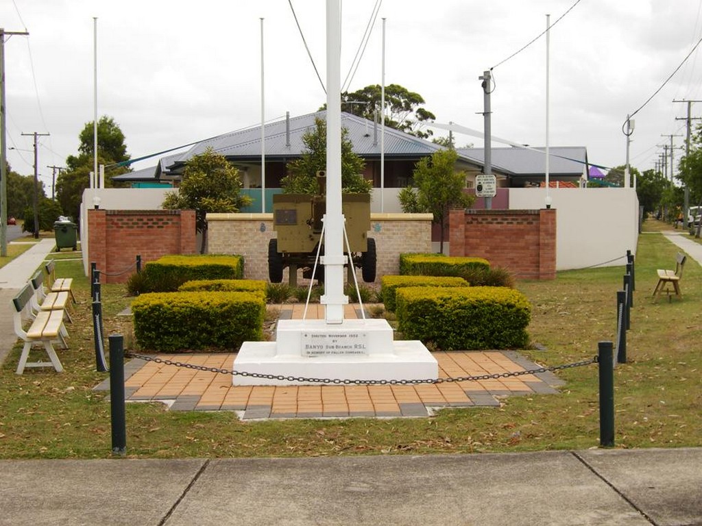 Banyo War Memorial - 2009