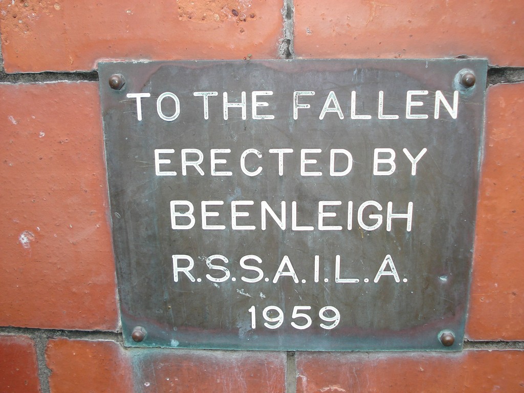 Plaque 'To the Fallen'