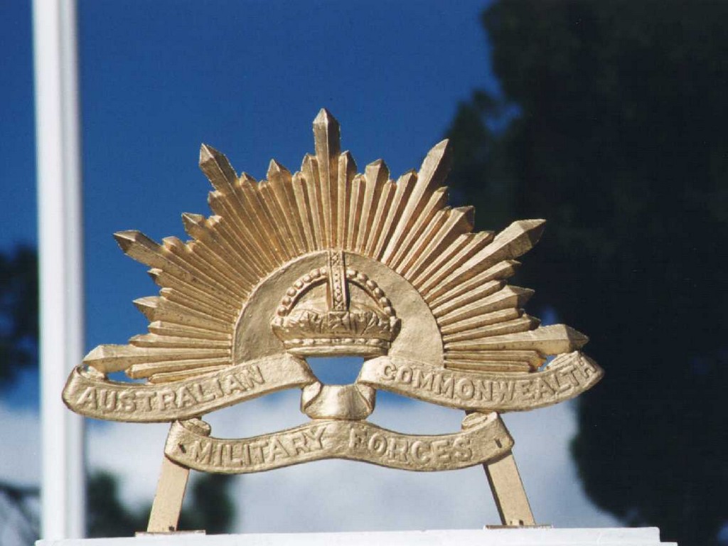 Beenleigh War Memorial - badge