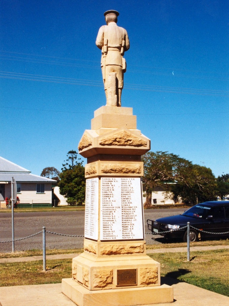 Biggenden War Memorial - Rear