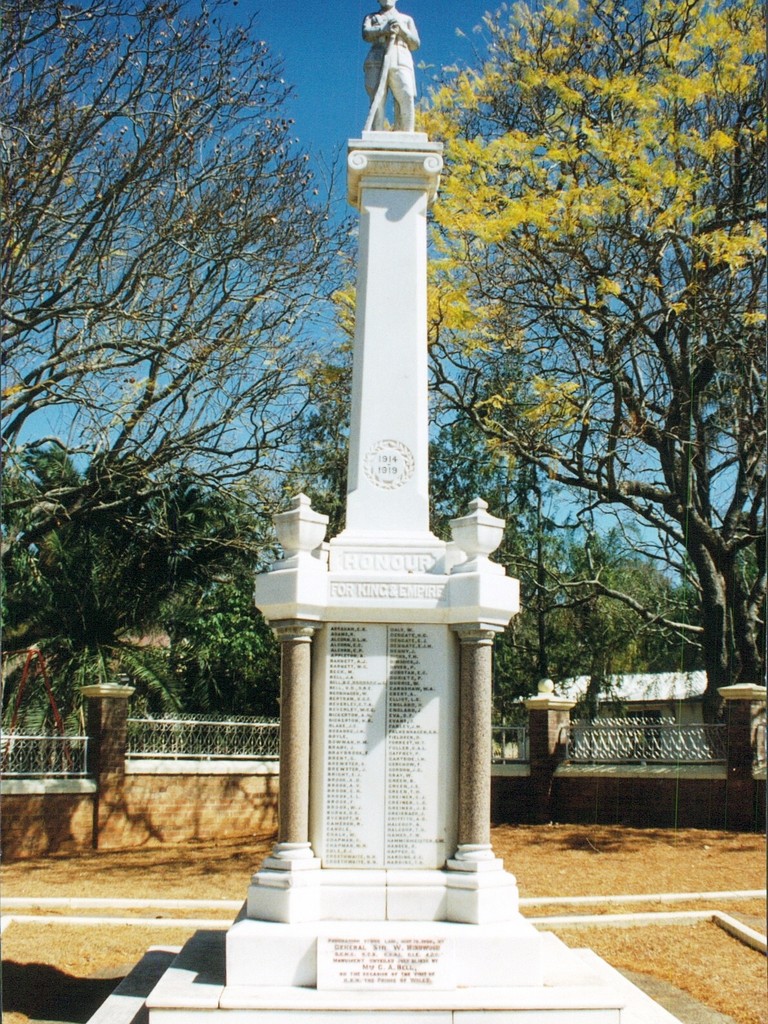 Boonah War Memorial (Digger)