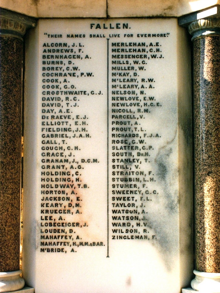 Boonah War Memorial (Digger)