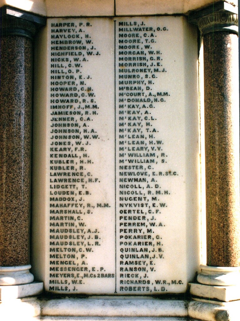 Boonah War Memorial (Digger)