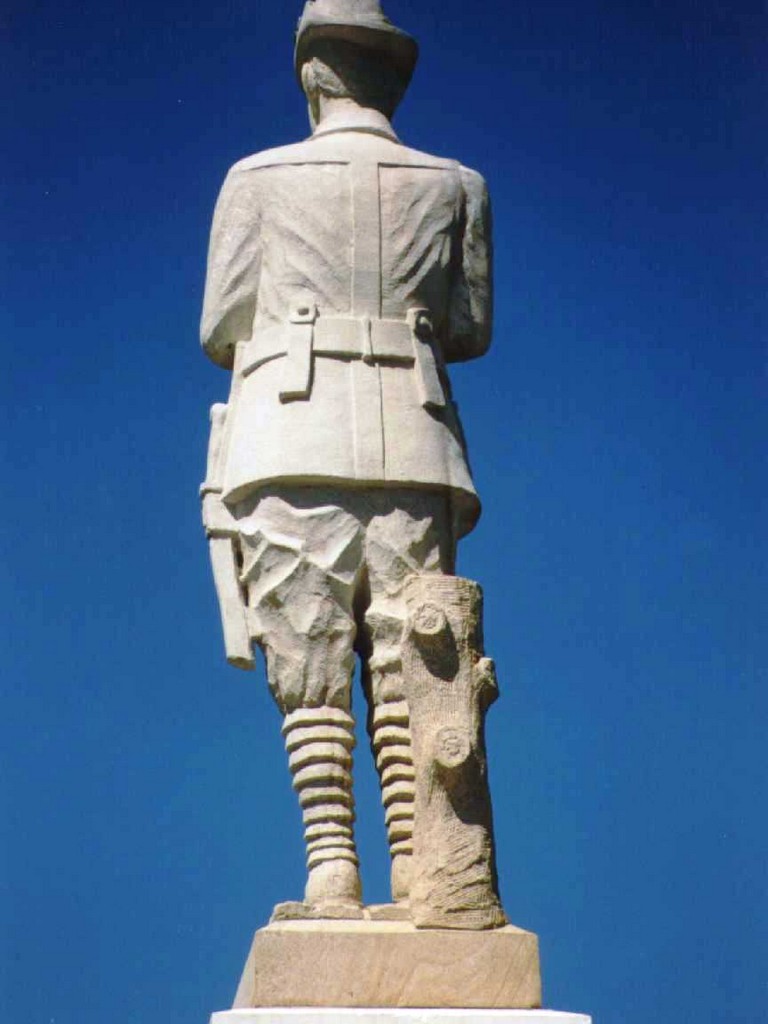 Bowen War Memorial (Digger) - rear view detail