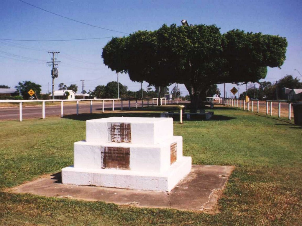 Brandon War Memorial - 1999
