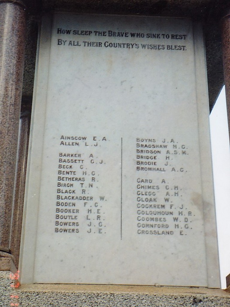 Cairns Sailors and Soldiers Memorial (Digger) - Image 3