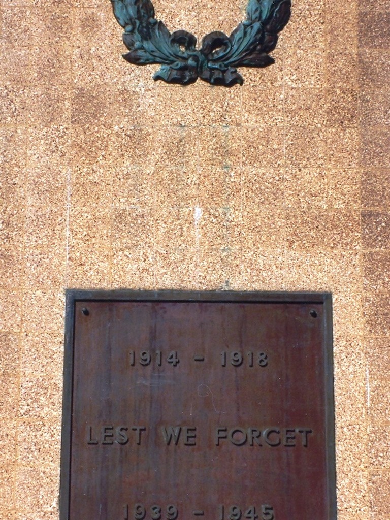 Charters Towers War Memorial Cenotaph - Wreath and Plaque (prior to 2005)