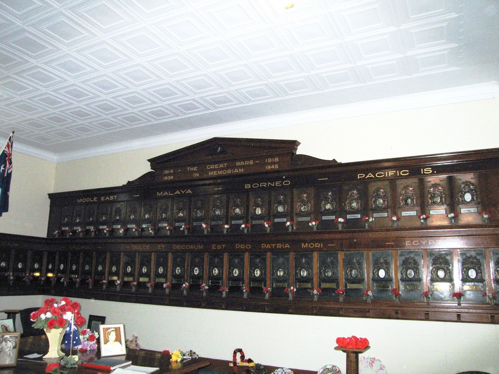 Childers Memorial Hall and Honour Boards