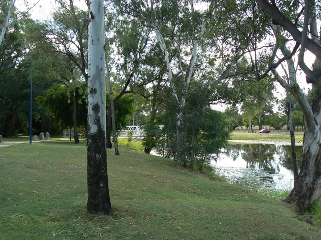 Remberance Way - Hoods Lagoon Clermont