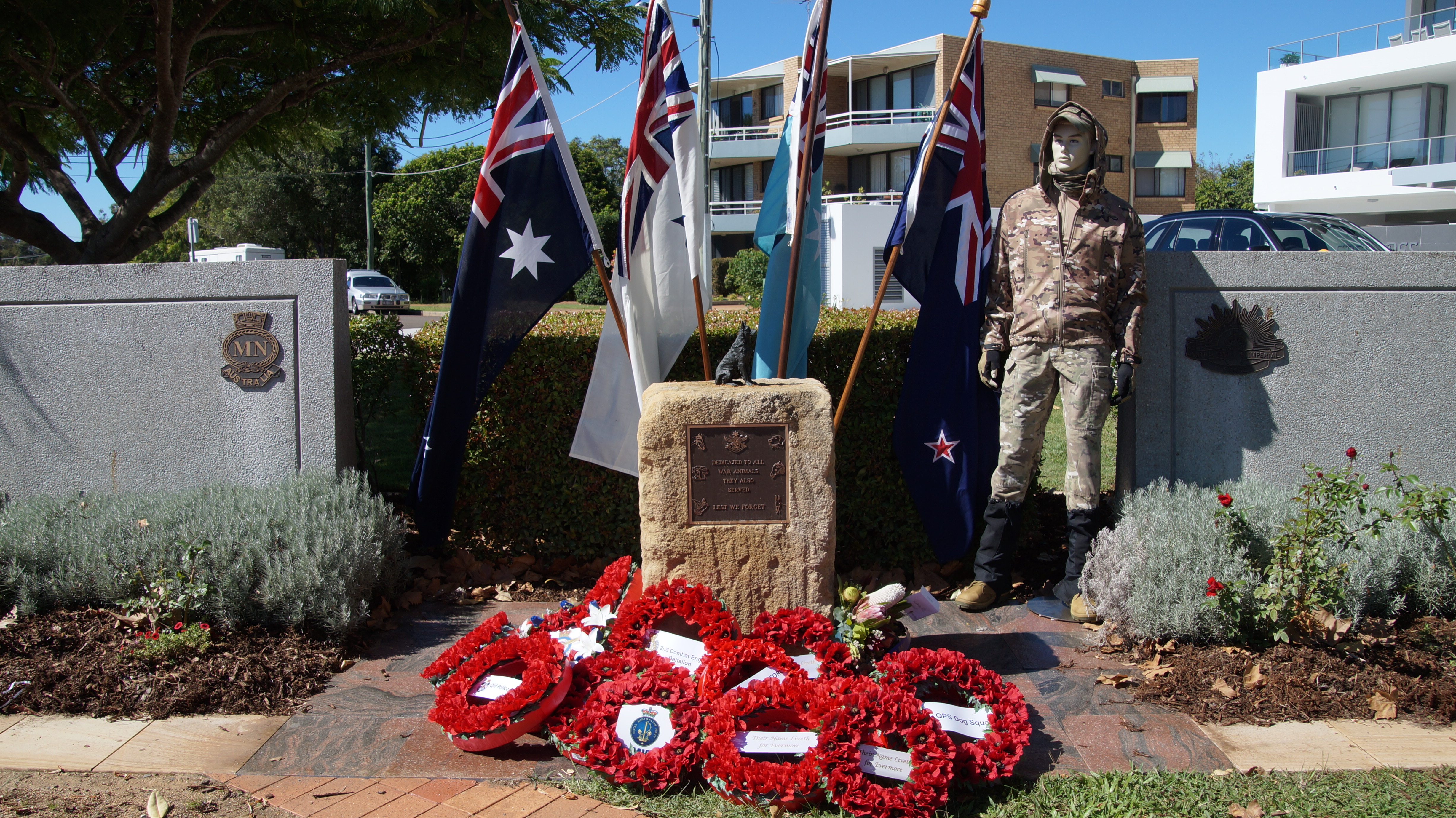 War Animal Memorial (22 April 2015)