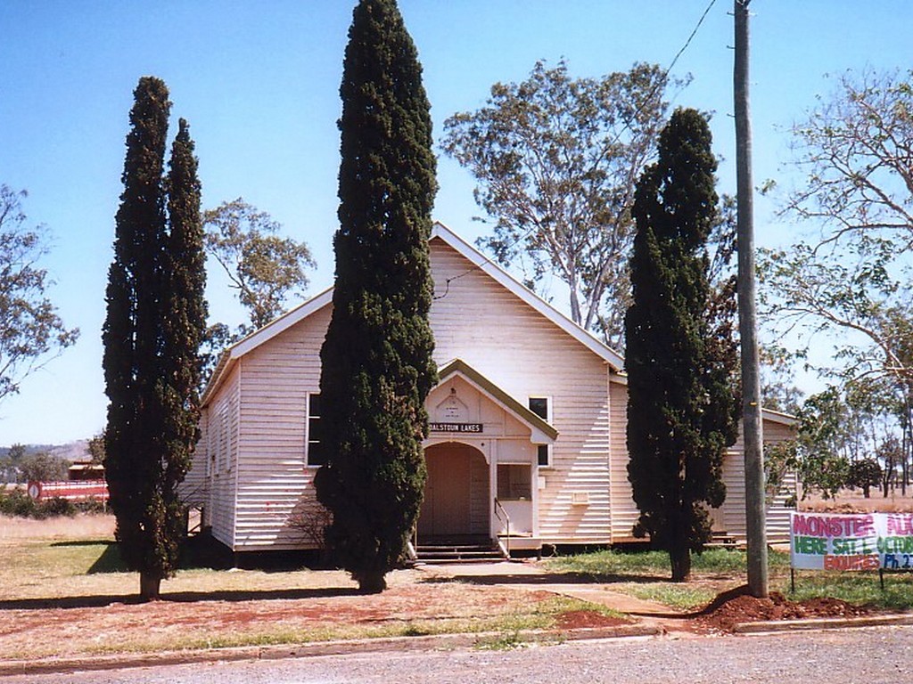 Coalstoun Lakes Memorial Hall