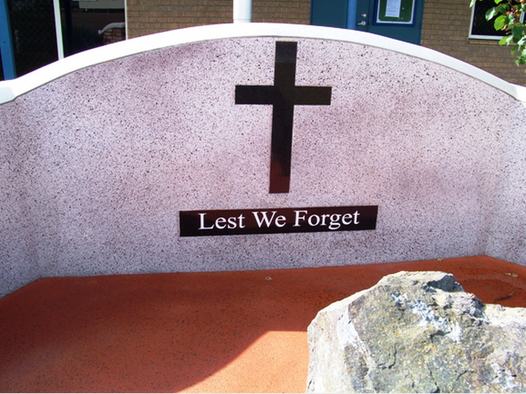 Cooloola Cove Vietnam War Memorial - 2009