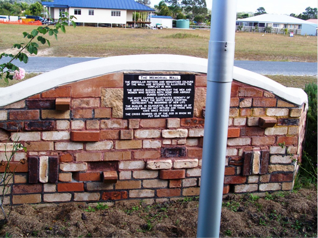 Cooloola Cove Vietnam War Memorial - rear of memorial