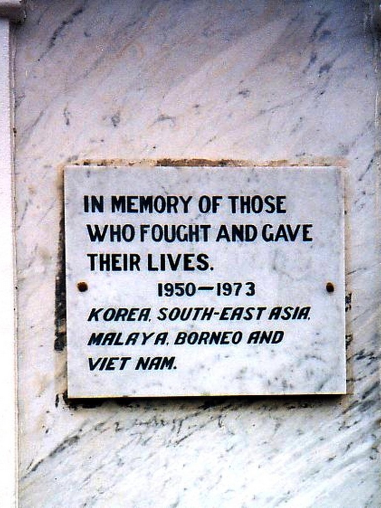 Cooroy War Memorial (Digger)