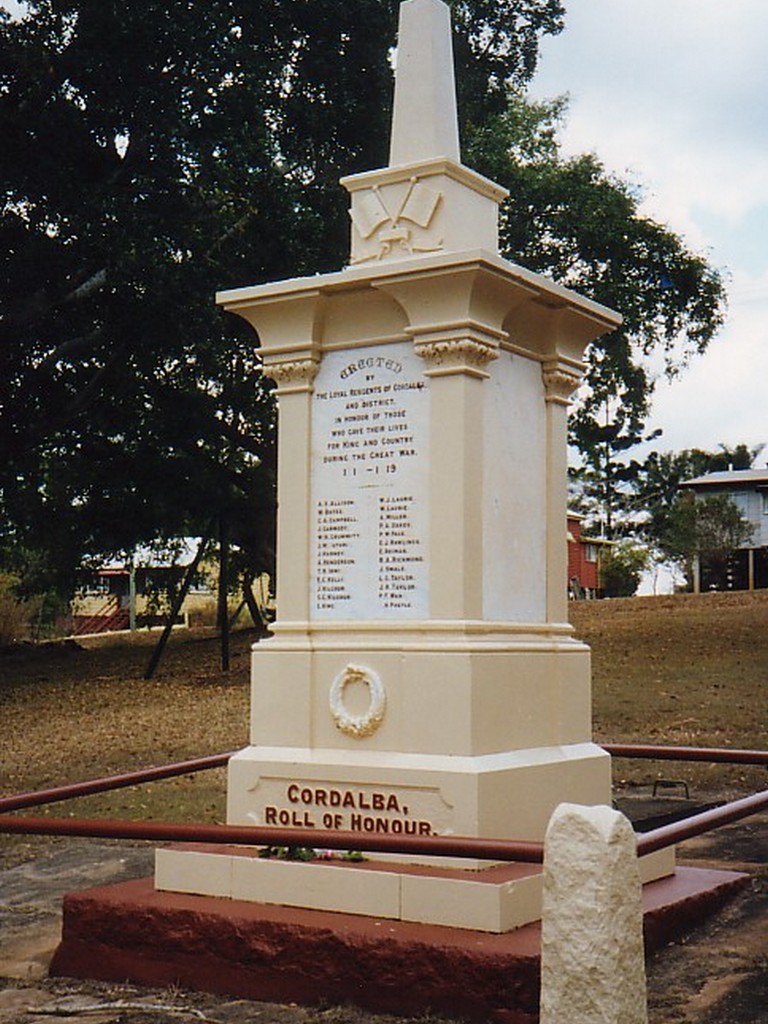 Cordalba War Memorial (Digger) - pre-renovation