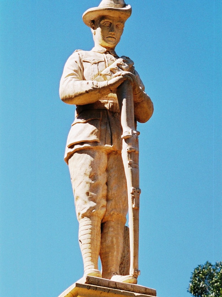 Cordalba War Memorial (Digger)