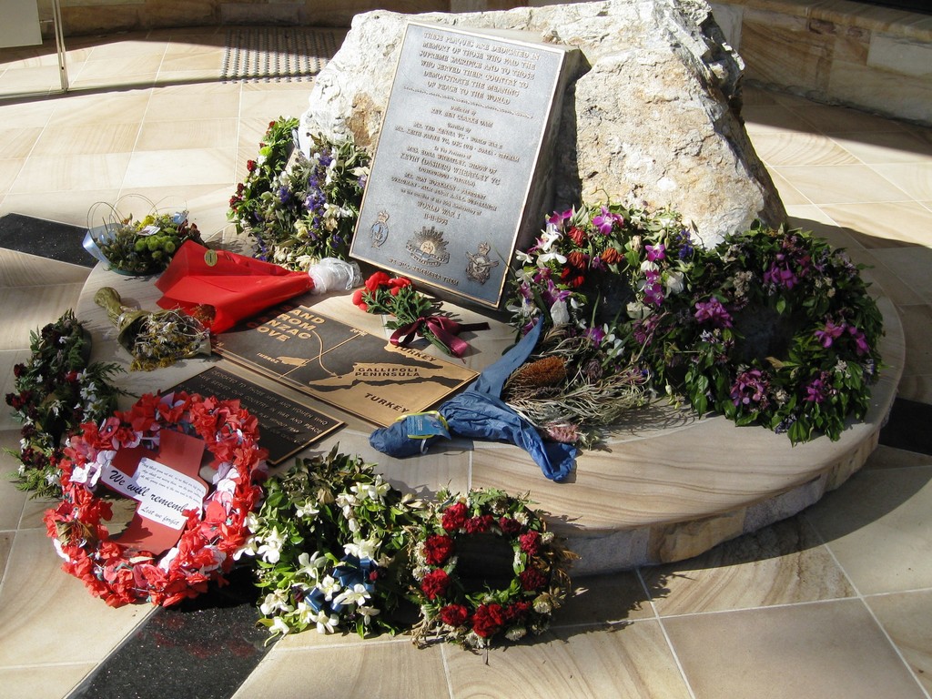 Currumbin-Palm Beach RSL Cenotaph