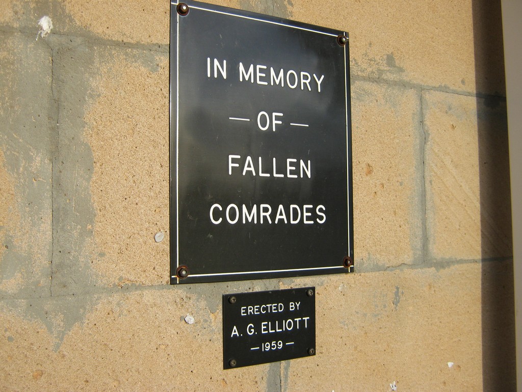 Dirranbandi Showground Gate Memorial
