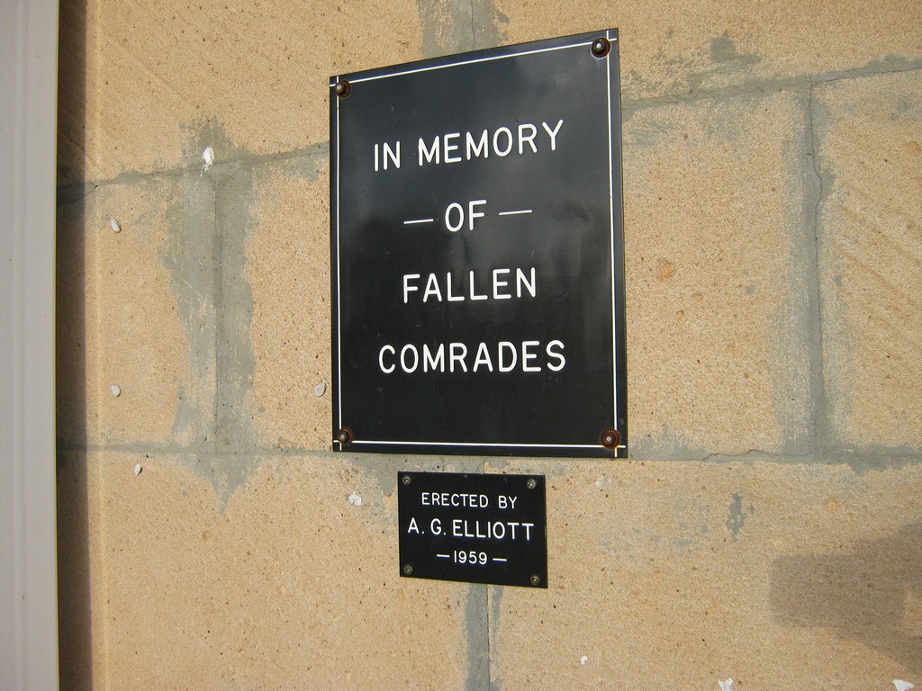 Dirranbandi Showground Gate - Memorial