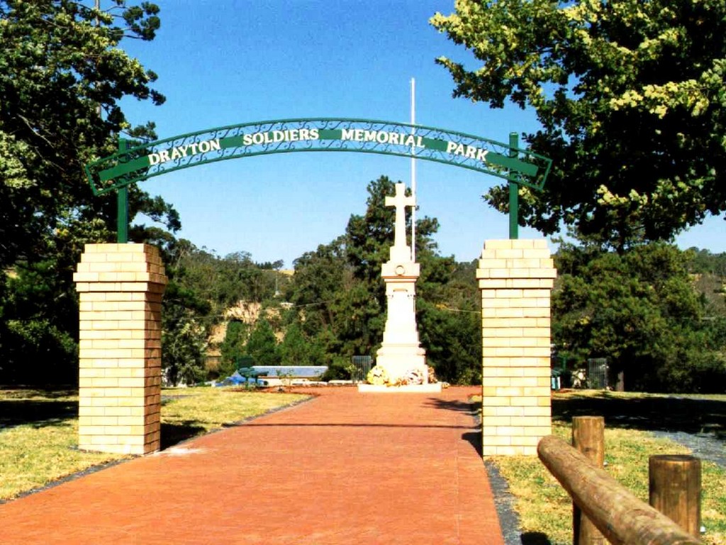 Drayton Memorial Cross